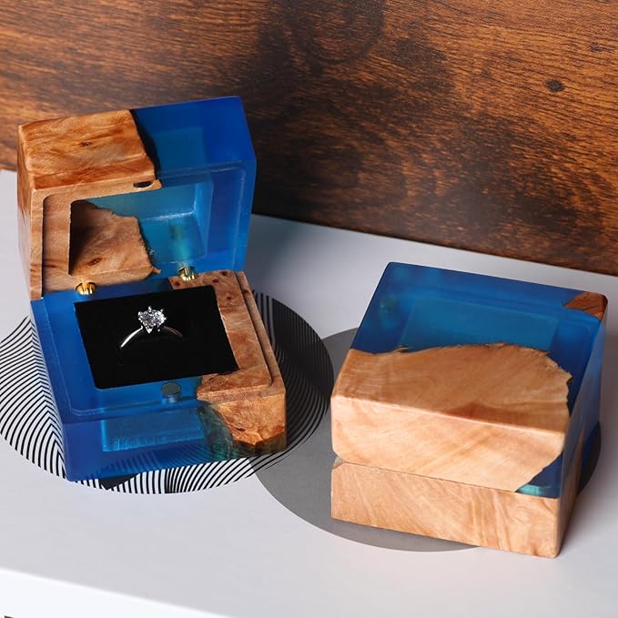 Luxe Solitaire Moissanite Engagement Ring