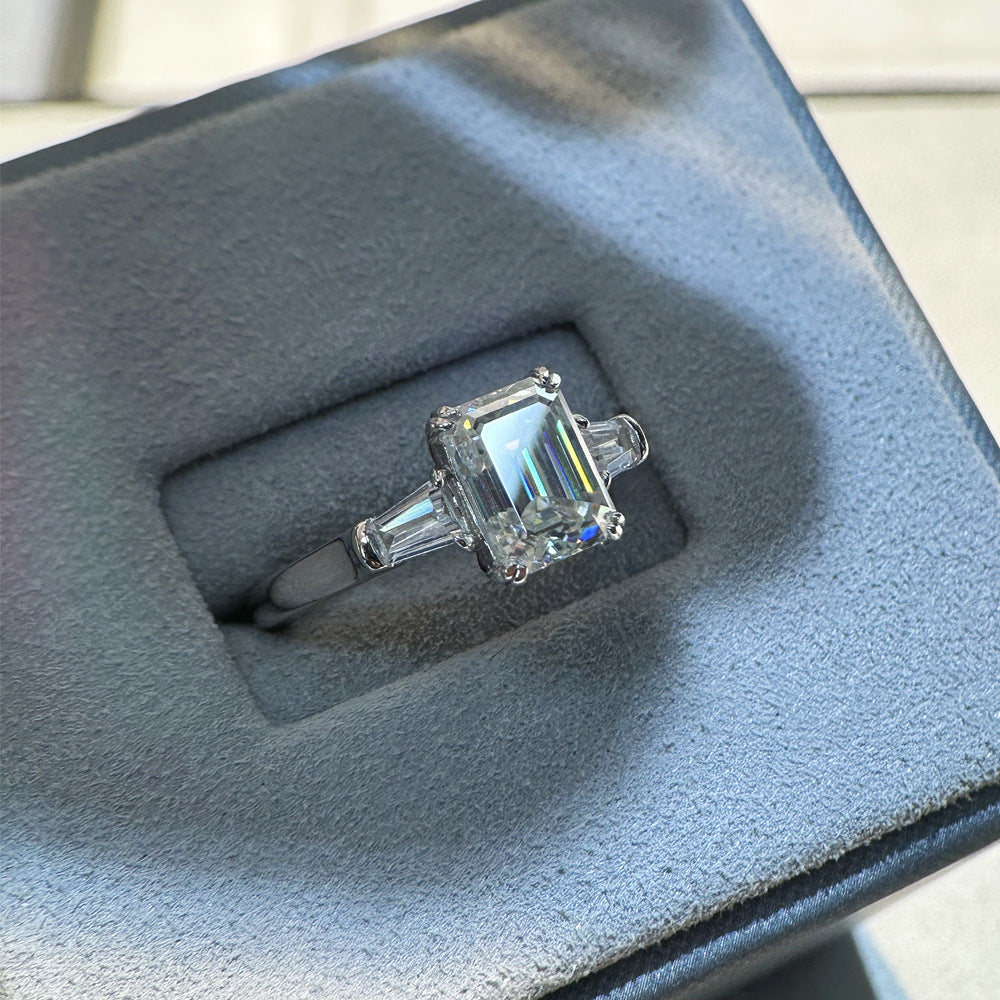 Royal Emerald Moissanite Ring