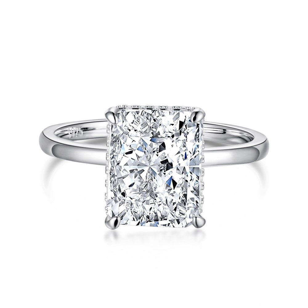 Flower Shaped Moissanite Ring