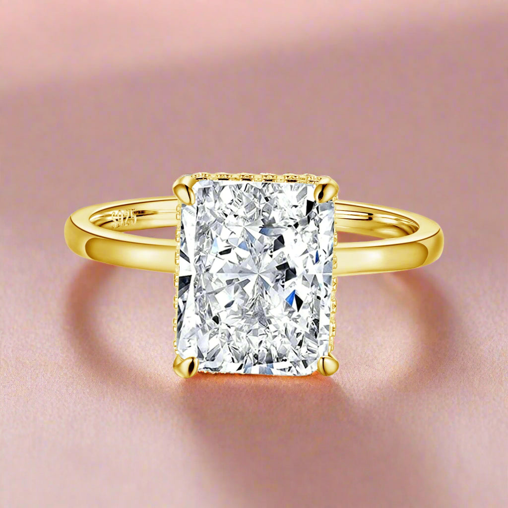 Flower Shaped Moissanite Ring